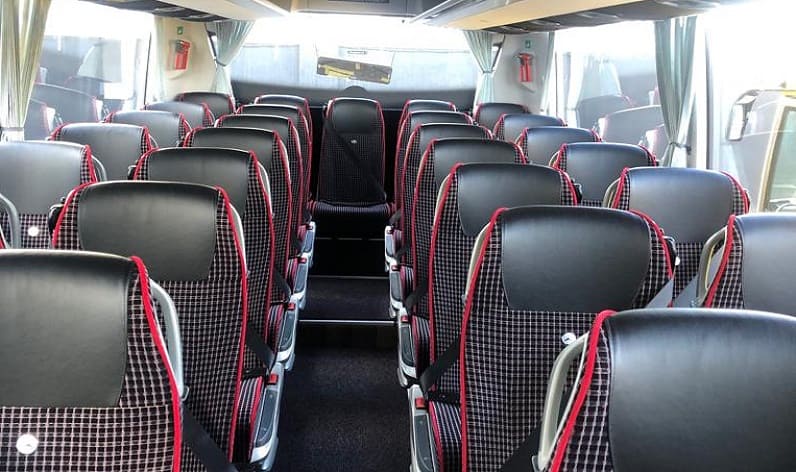 France: Coach booking in Nouvelle-Aquitaine in Nouvelle-Aquitaine and Pau